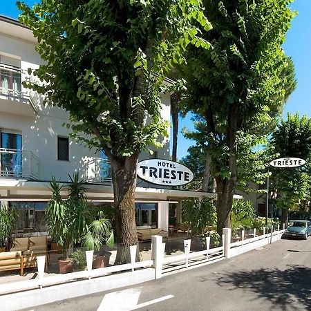 Hotel Trieste Cervia Buitenkant foto